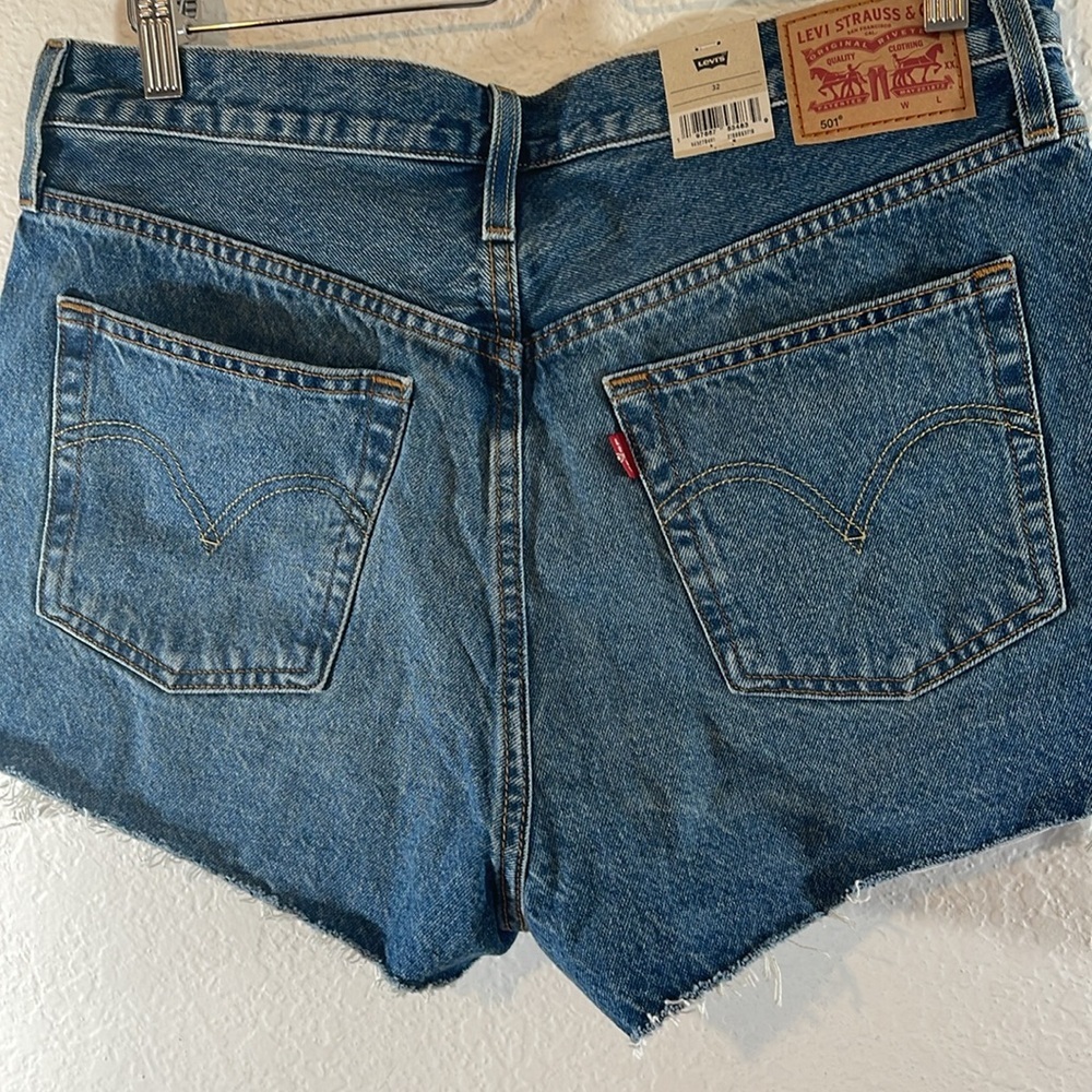 LEVI’S 501 High Rise Distressed Raw Hem Button Fly With Pockets Size 32 NEW - Picture 7 of 11